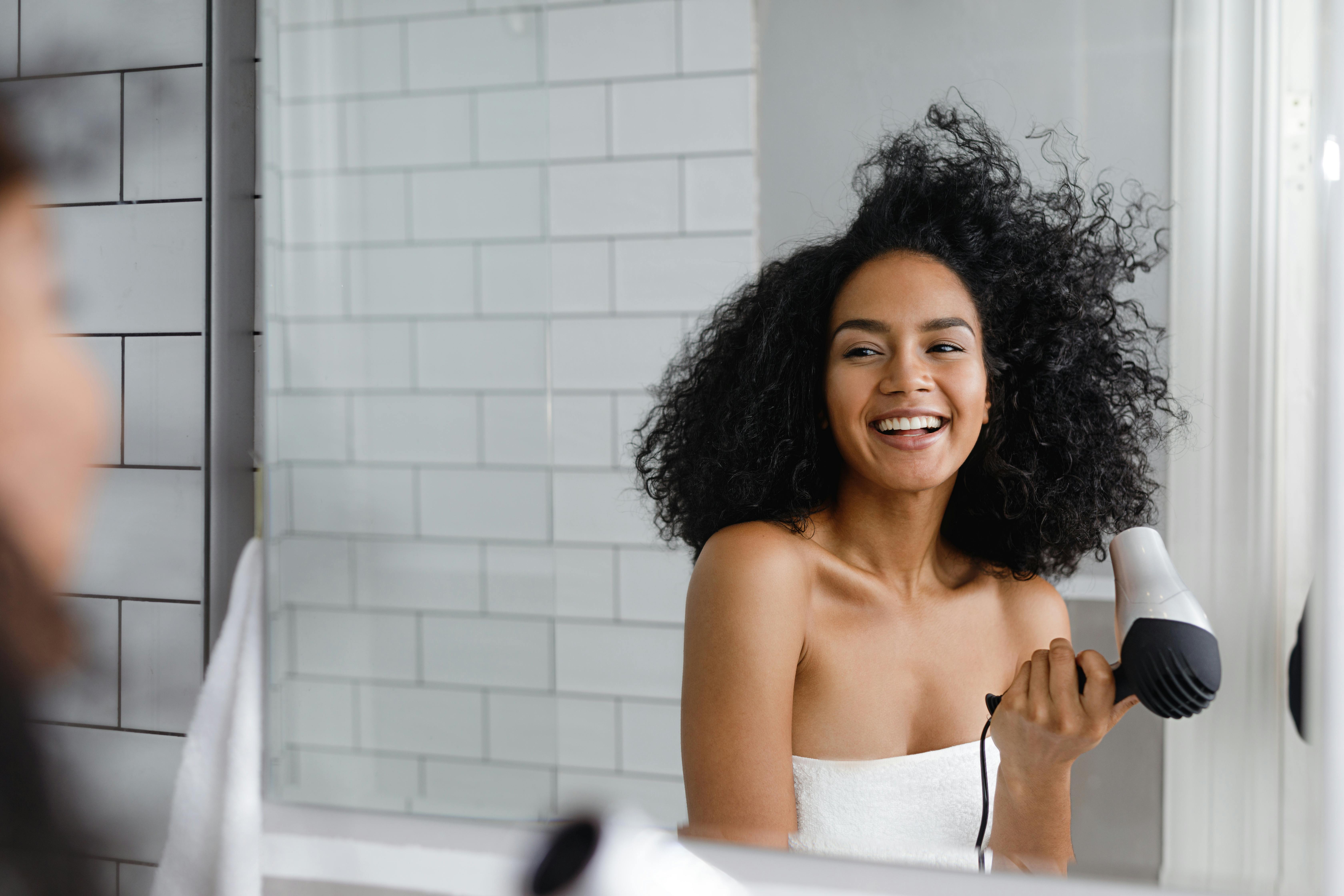 The Best Hairdryers That Won't Damage Your Hair, As Recommended By A Hairdresser - Vimarsana News